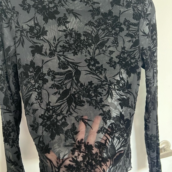 Haut noir transparent - Picture 1 of 2